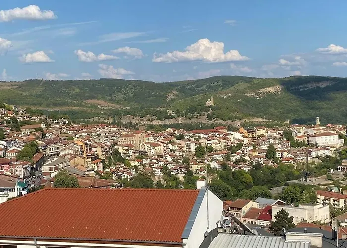 Happy Place Akatcia דירה וליקו טורנובו